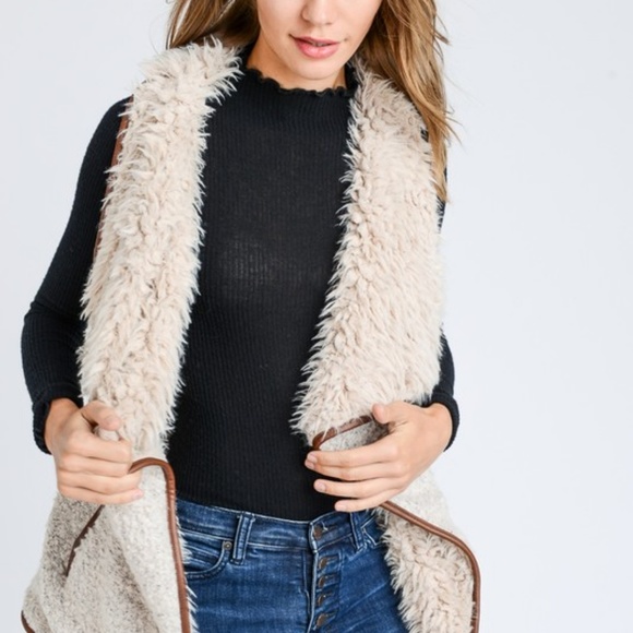 Faux Fur Collared Draped Shearling Vest - Picture 4 of 8